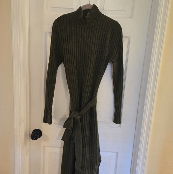 Loft turtleneck sweater dress - size Medium - Picture 1 of 4